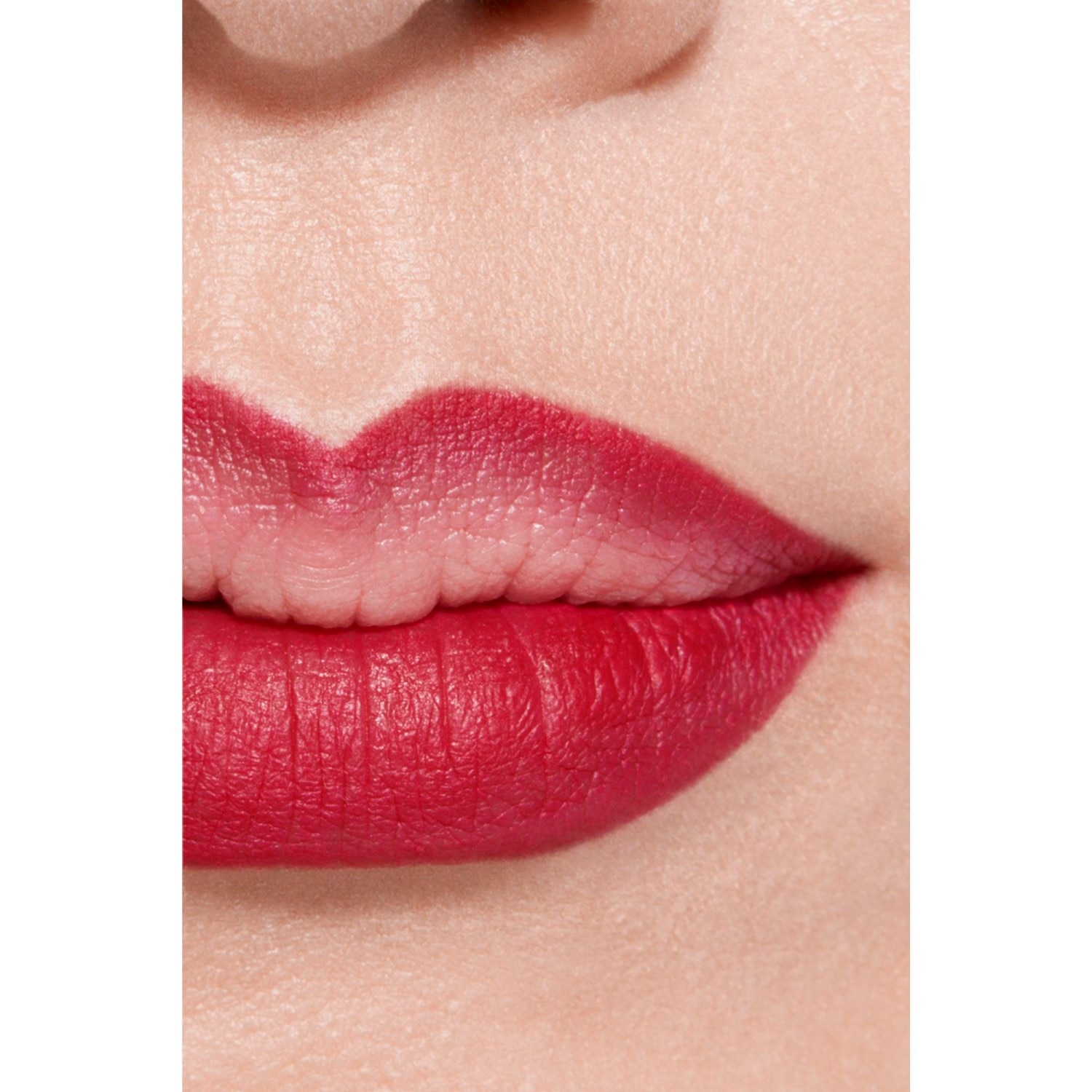 LÁPIZ CONTORNO DE LABIOS DE LARGA DURACIÓN